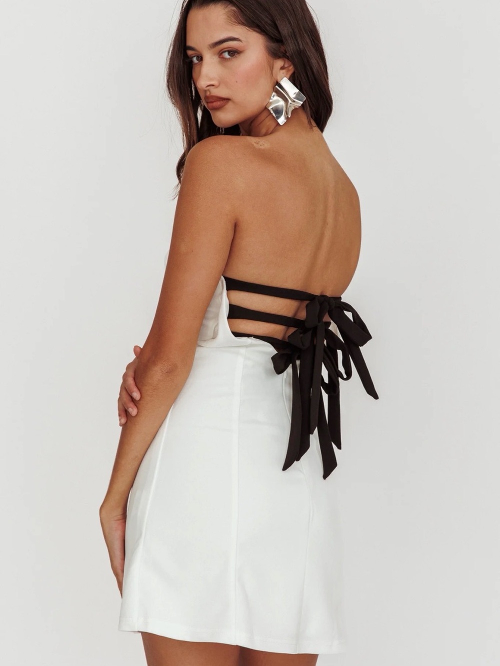 Selfie Leslie White Strapless Mini Dress with Black Back Ties
